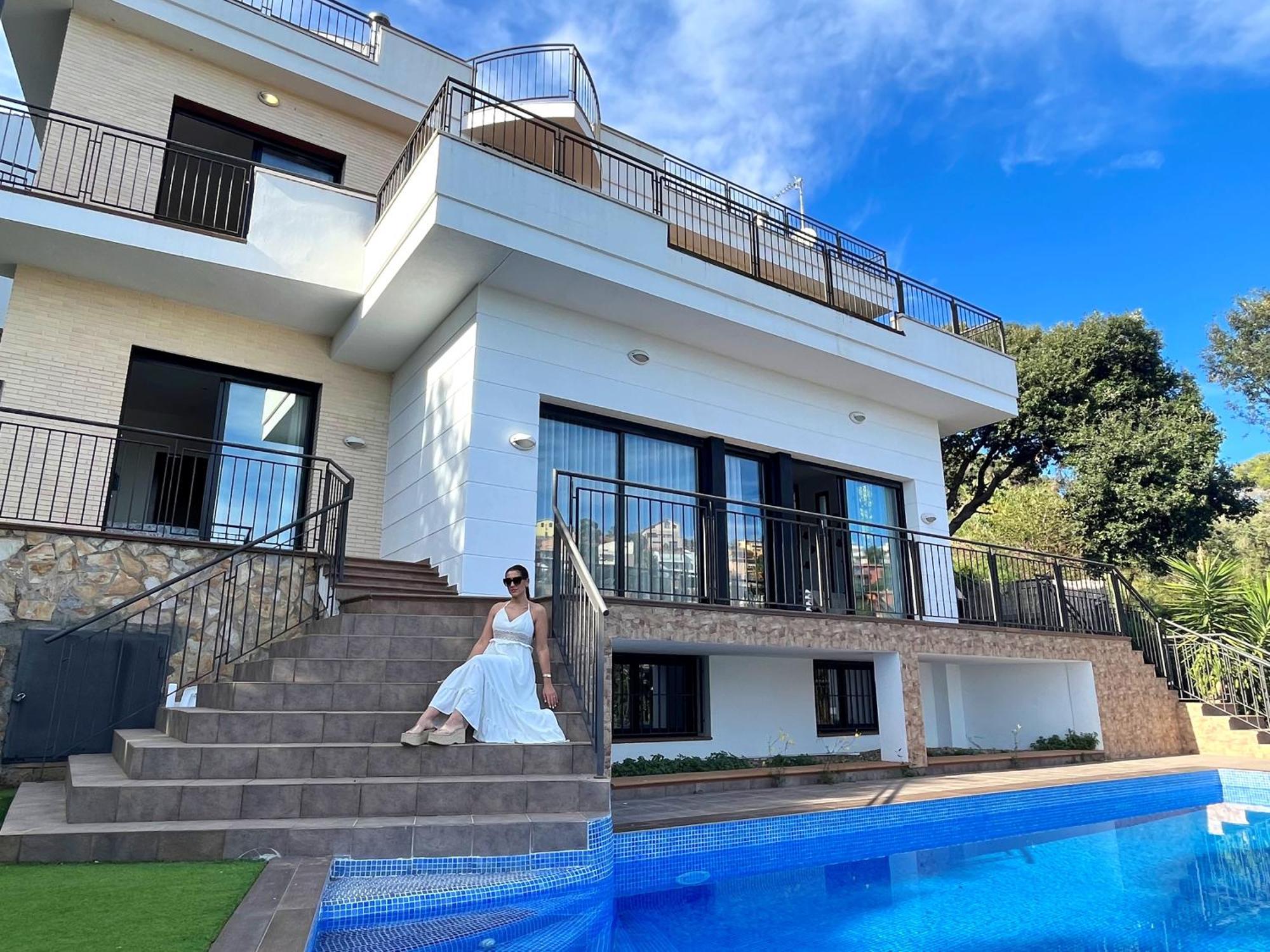 Villa De Lujo Con Vistas Al Mar Y Piscina Privada Santa Susanna
